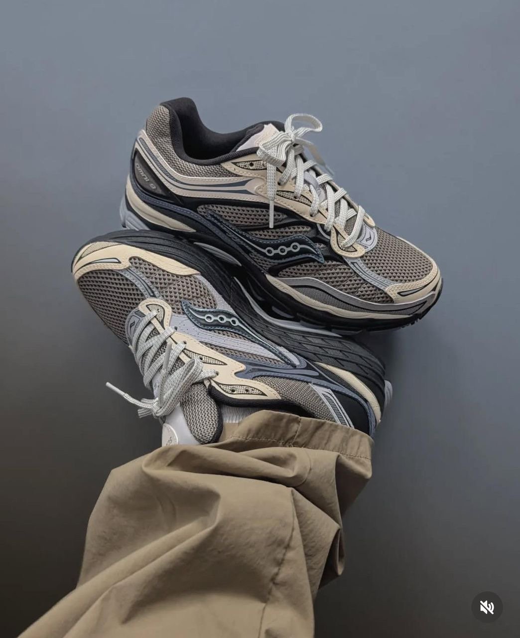 Saucony ProGrid Omni 9