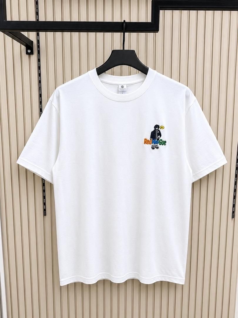 T- shirt